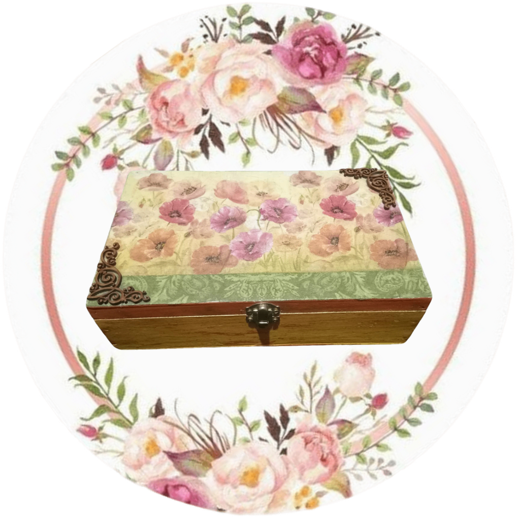 Caja de madera decorada con decoupage #1