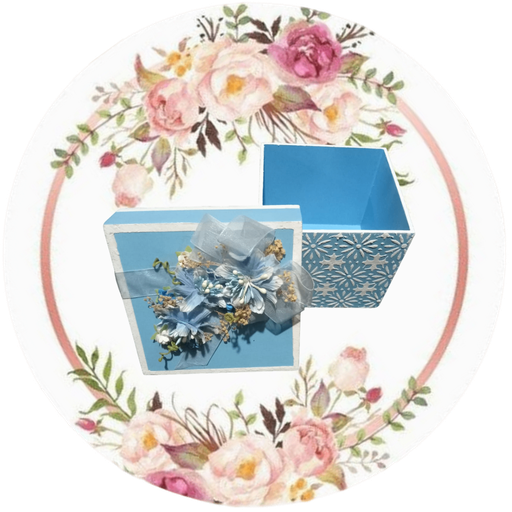 Caja decorada con flores y pasta
